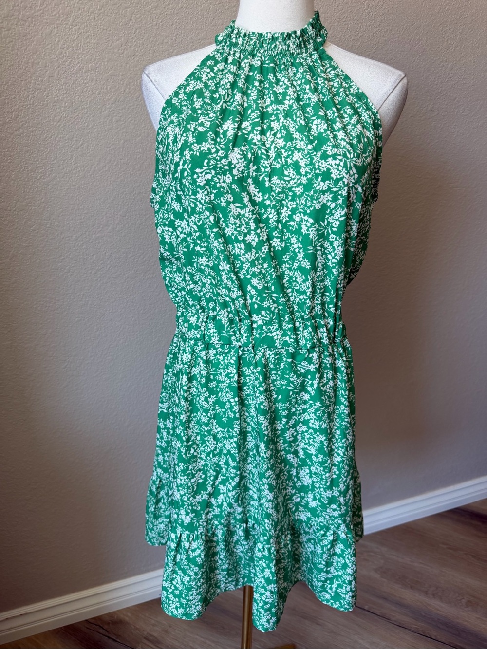 NWOT Green and White Smocked Halter Floral Mini Dress, Medium